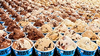 Background Image of Ice Cream in Cups